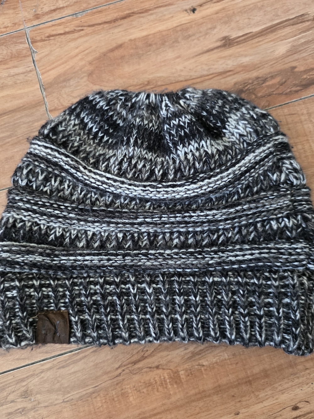 Knit Winter Beanie - Black & White